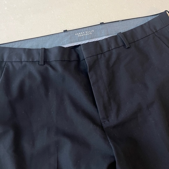 Perry Ellis Classic Black Portfolio Pants - Picture 4 of 5